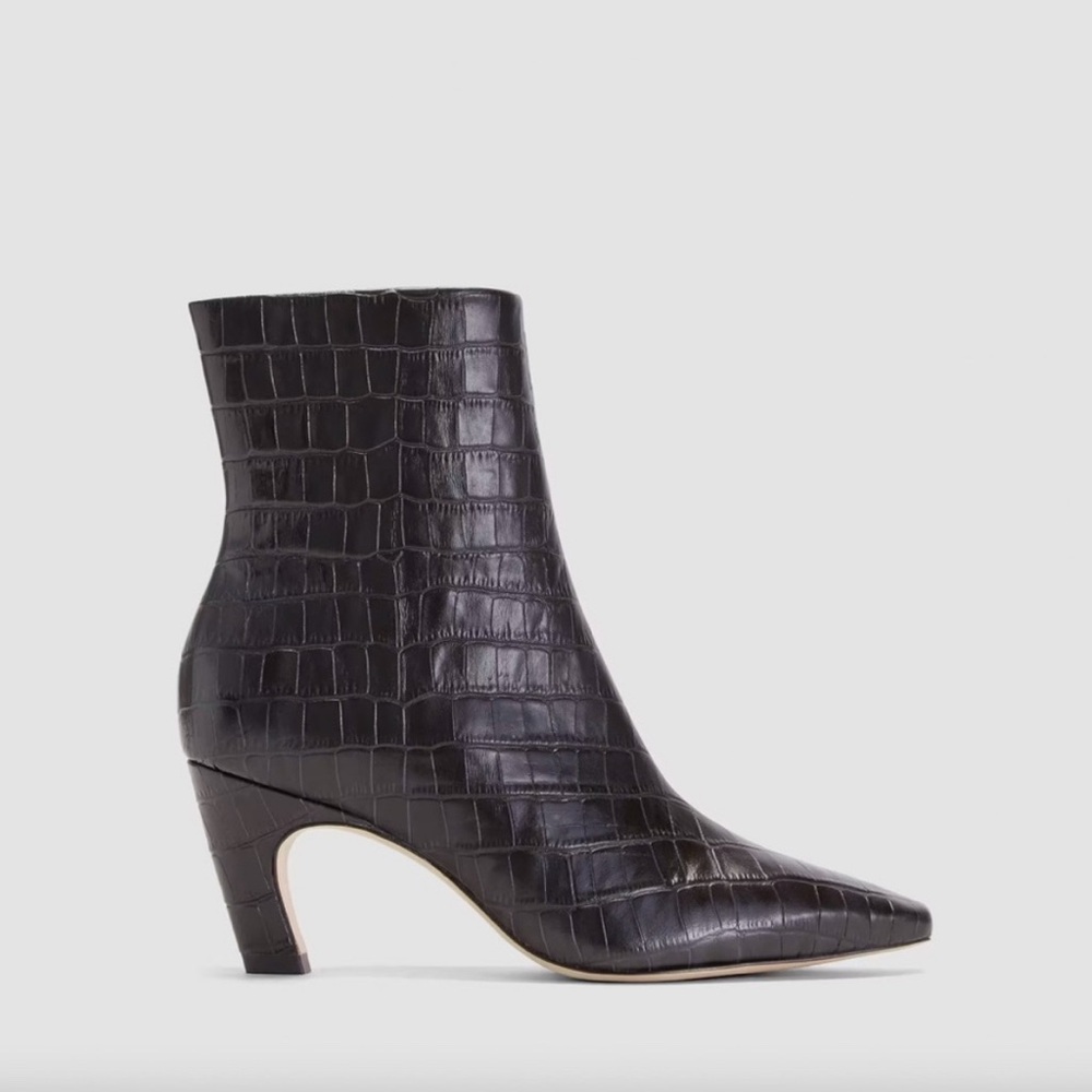 Everlane Short Banana Heel Boot Black Croc-Embossed Leather Size 7.5